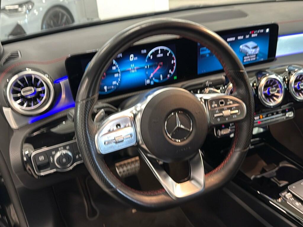 Mercedes CLA Shooting Brake 200 d Premium auto