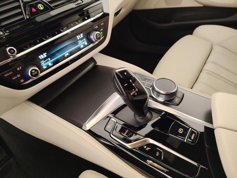 BMW Serie 5 520d Touring mhev 48V xdrive Msport auto