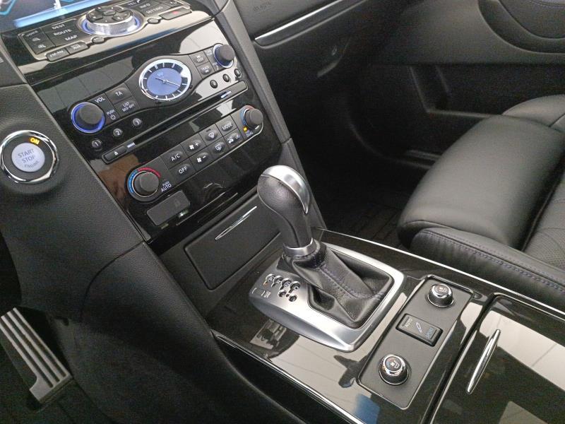 Infiniti QX70 (FX) 3.0d V6 S Premium auto FL