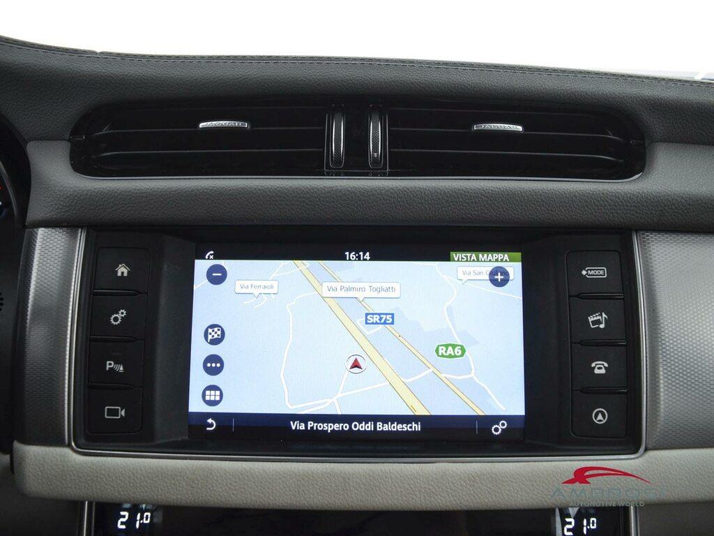 Jaguar XF 2.0d i4 Pure awd 240cv auto my18