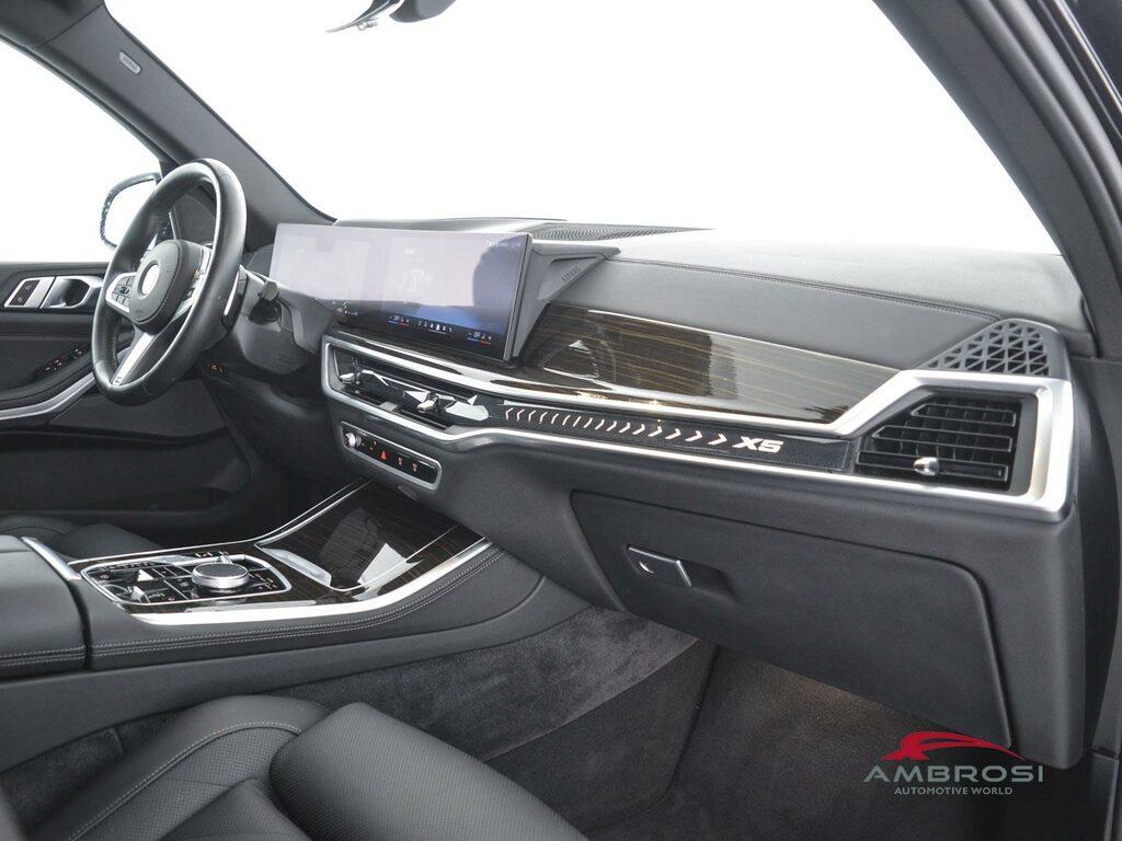 BMW X5 xdrive30d mhev 48V Msport auto