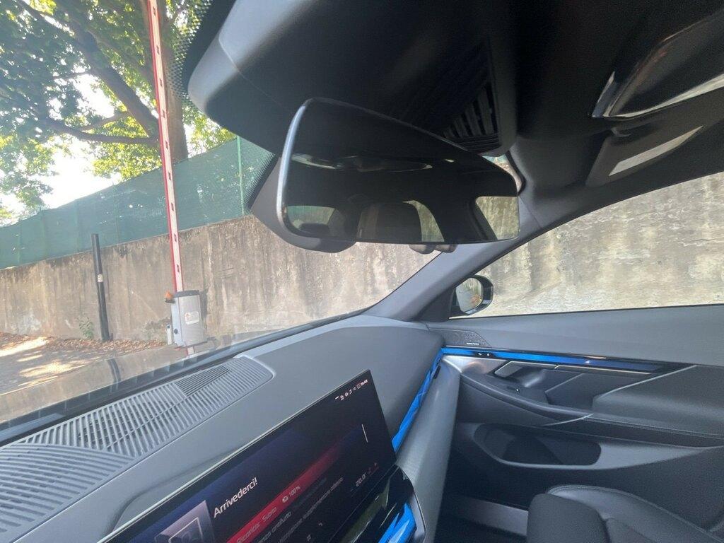 BMW i5 M i5 M60 M Sport Pro