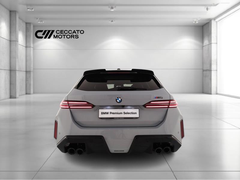 BMW M5 Touring 4.4 727cv auto