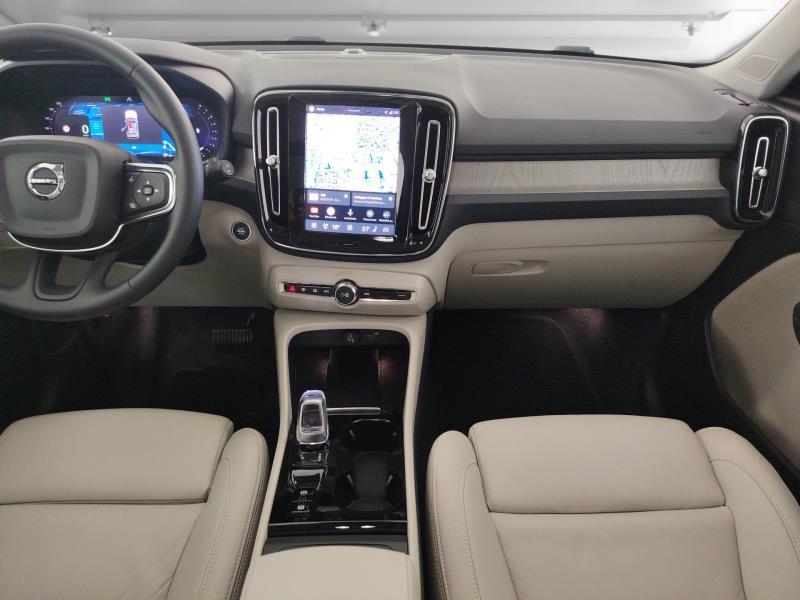 Volvo XC40 2.0 b4 Ultimate Dark awd auto