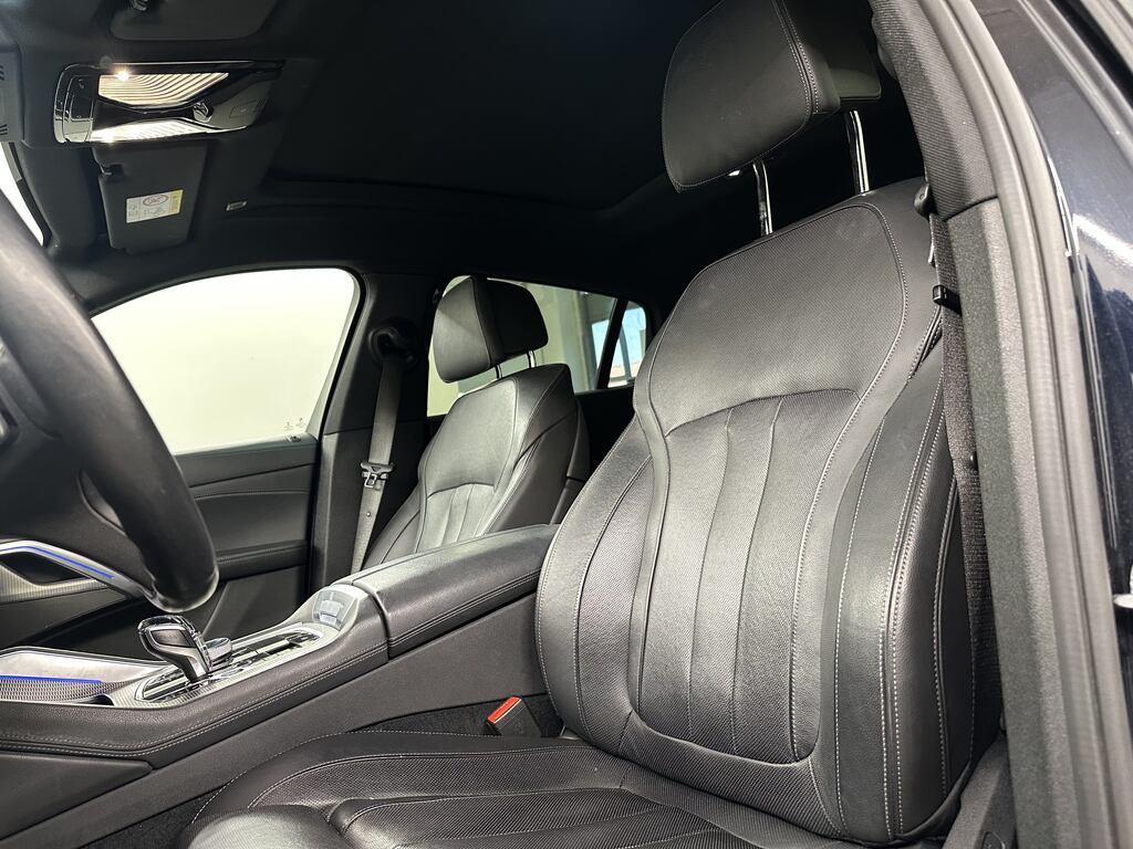 BMW X6 M X6 M50d auto