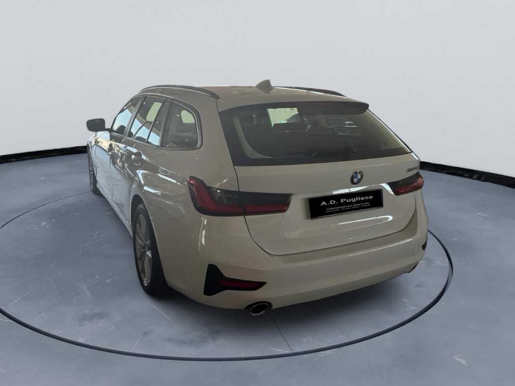 BMW Serie 3 320d Touring mhev 48V auto
