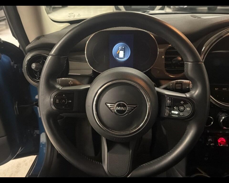 Mini Cooper 1.5 TwinPower Turbo Cooper Business DCT