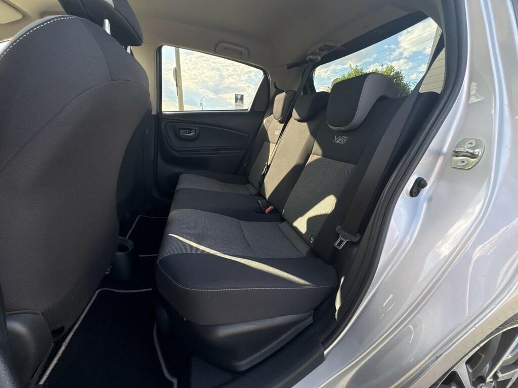 Toyota Yaris 5p 1.5 hybrid Lounge Blue