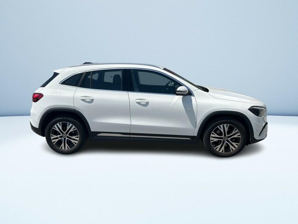 Mercedes GLA 180 d Progressive Advanced auto