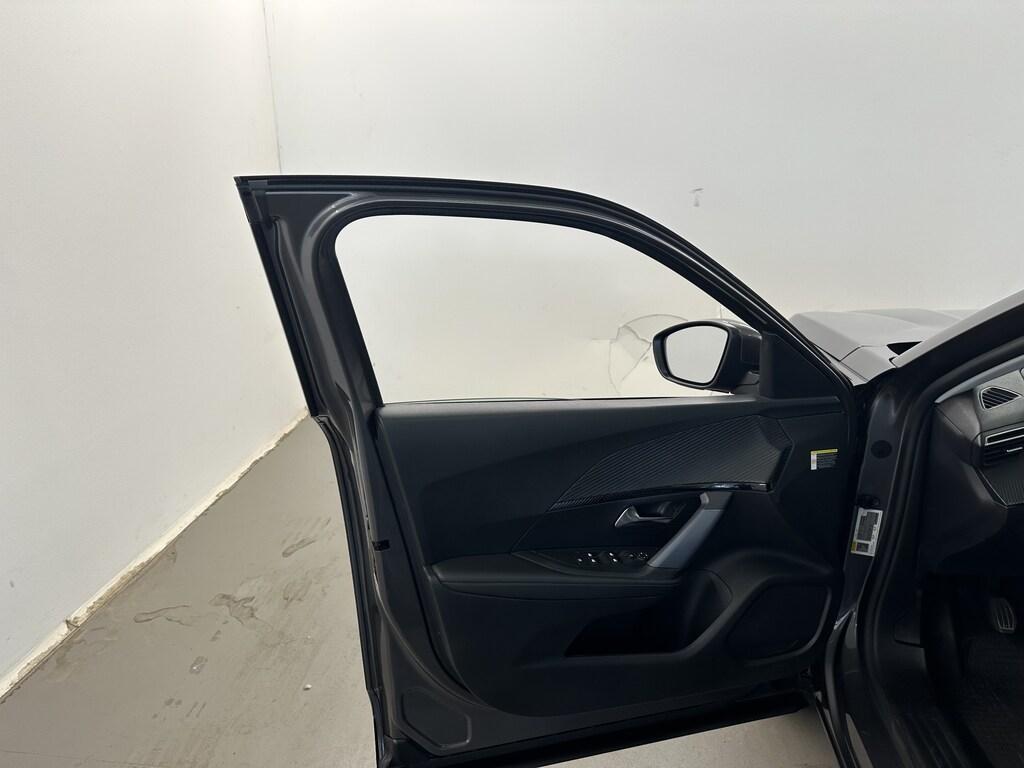 Peugeot 2008 1.5 bluehdi Allure Navi Pack s&s 100cv