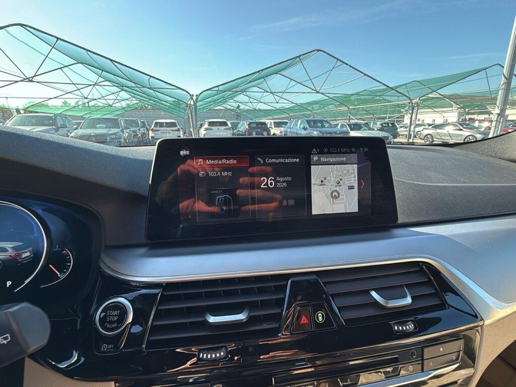 BMW Serie 5 530d Touring xdrive Business 265cv auto