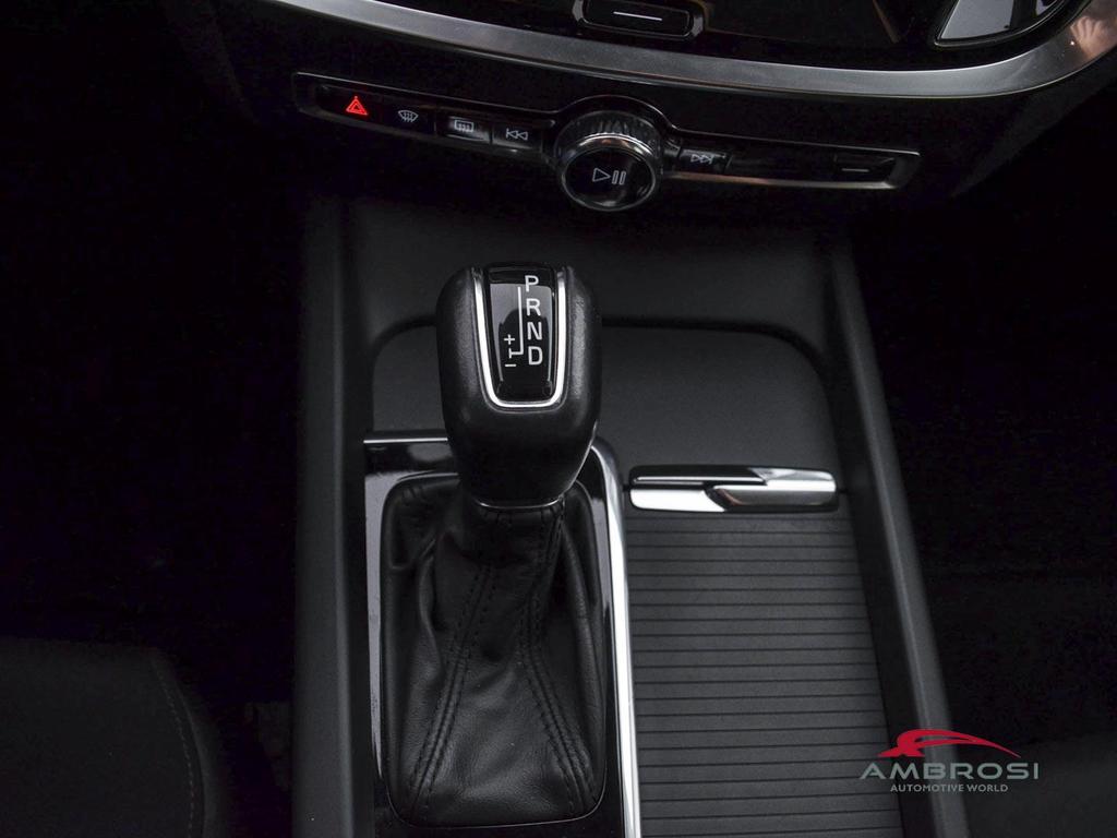 Volvo V60 2.0 D3 R-design geartronic my20