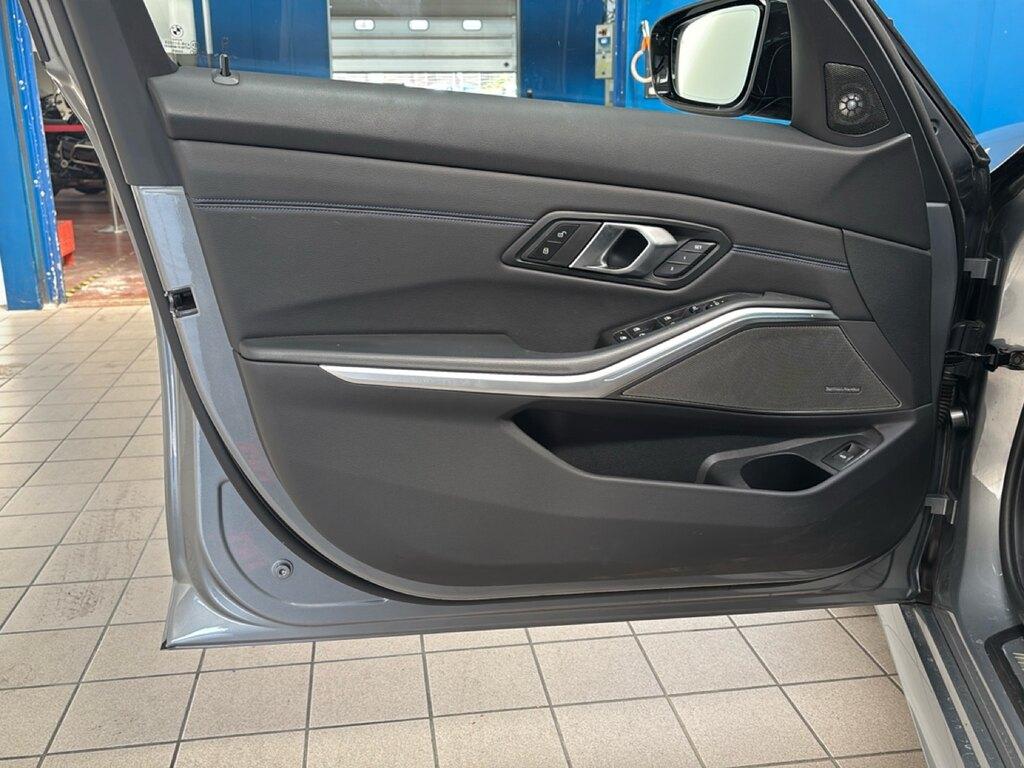 BMW Serie 3 M M340d Touring mhev 48V xdrive auto