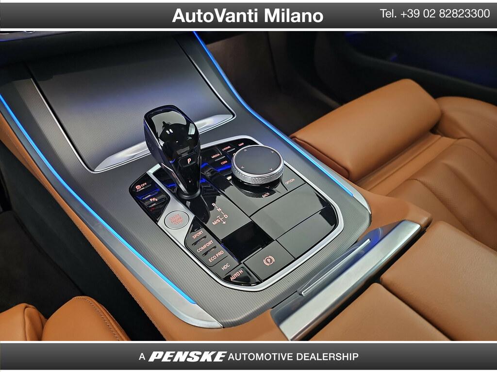 BMW X5 xdrive30d mhev 48V xLine auto