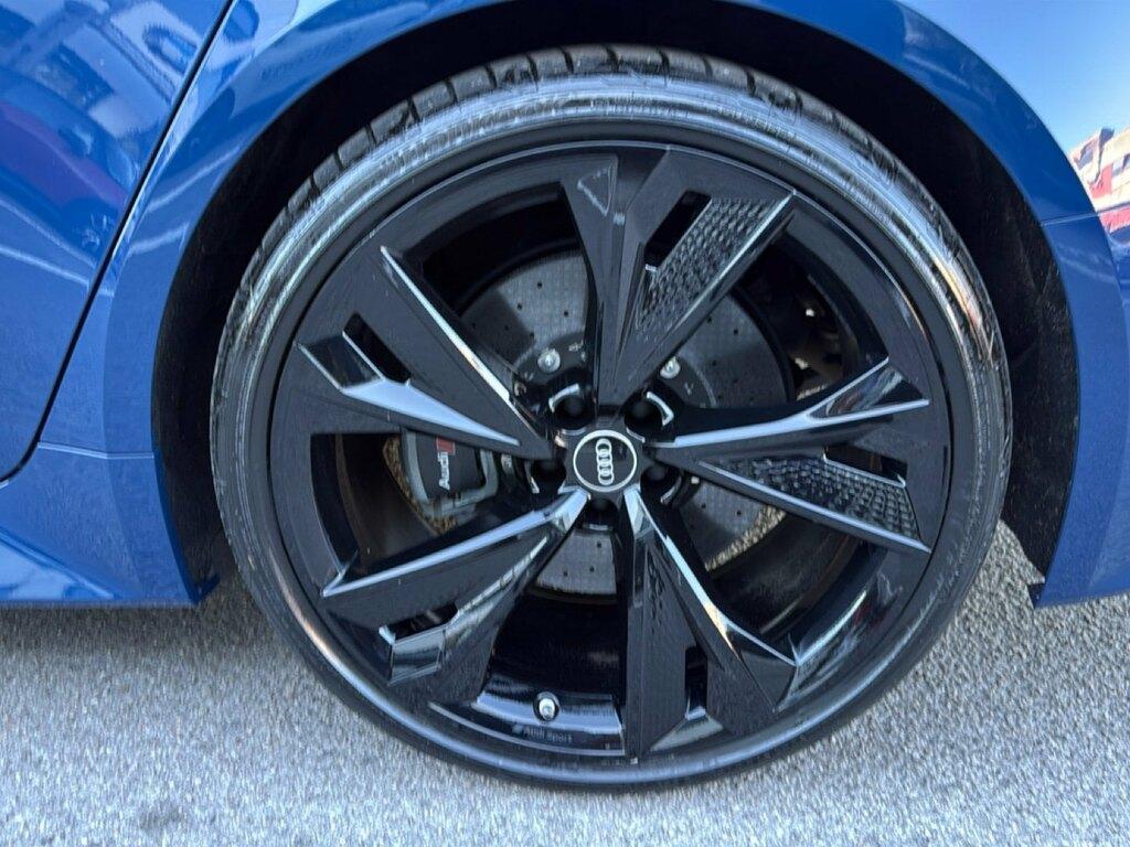 Audi RS6 Avant 4.0 mhev performance quattro tiptronic