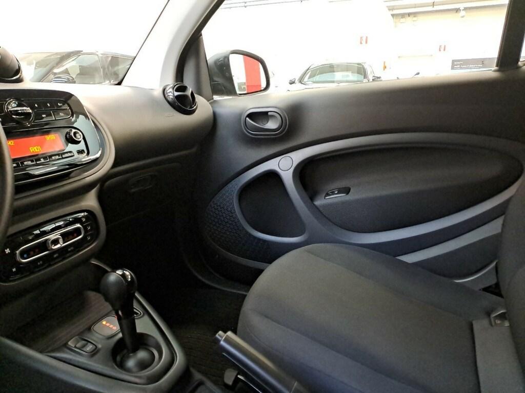Smart fortwo eq Pure 22kW