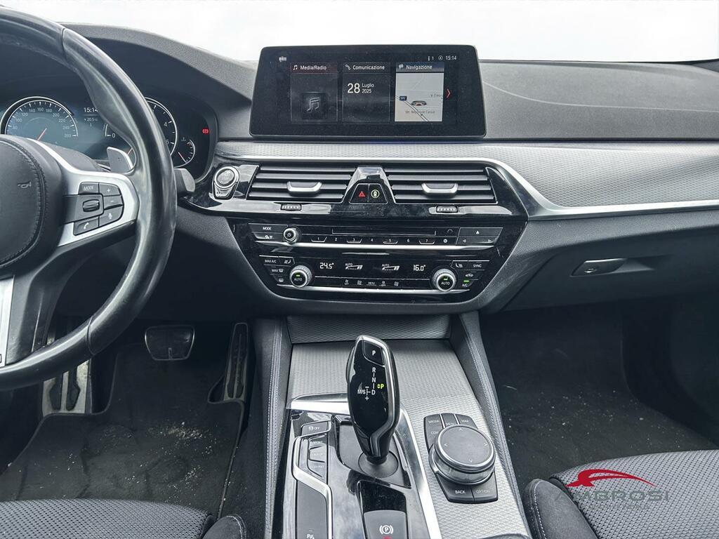 BMW Serie 5 520d xdrive Msport auto
