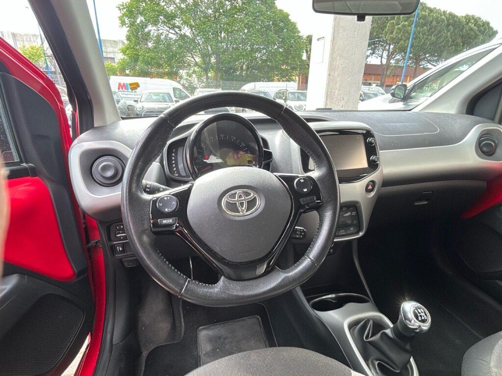 Toyota Aygo 1.0 x-play 5p my15