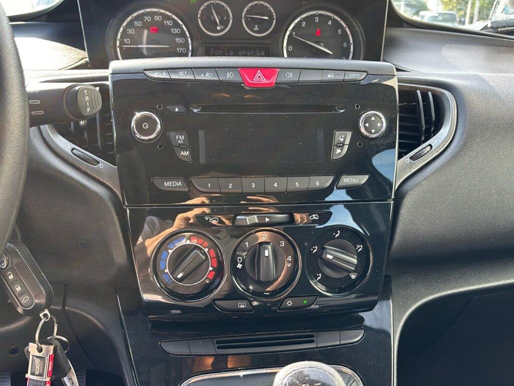 Lancia Ypsilon 1.2 8v Elefantino s&s 69cv E6