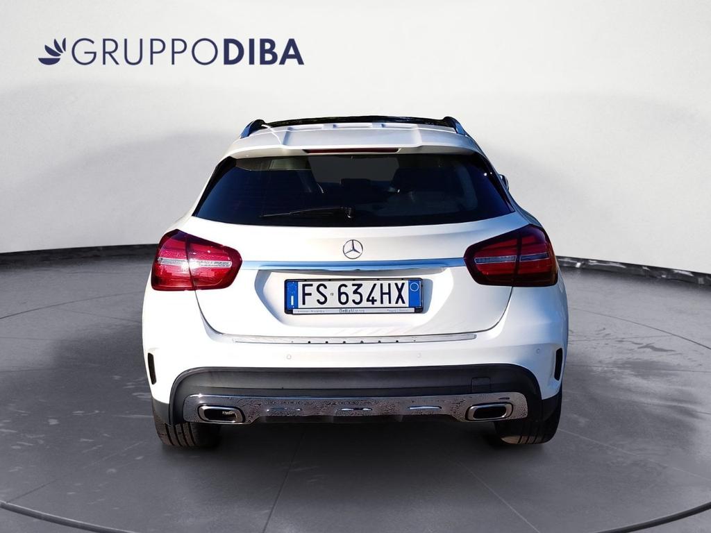 Mercedes GLA 200 d Premium 4matic auto
