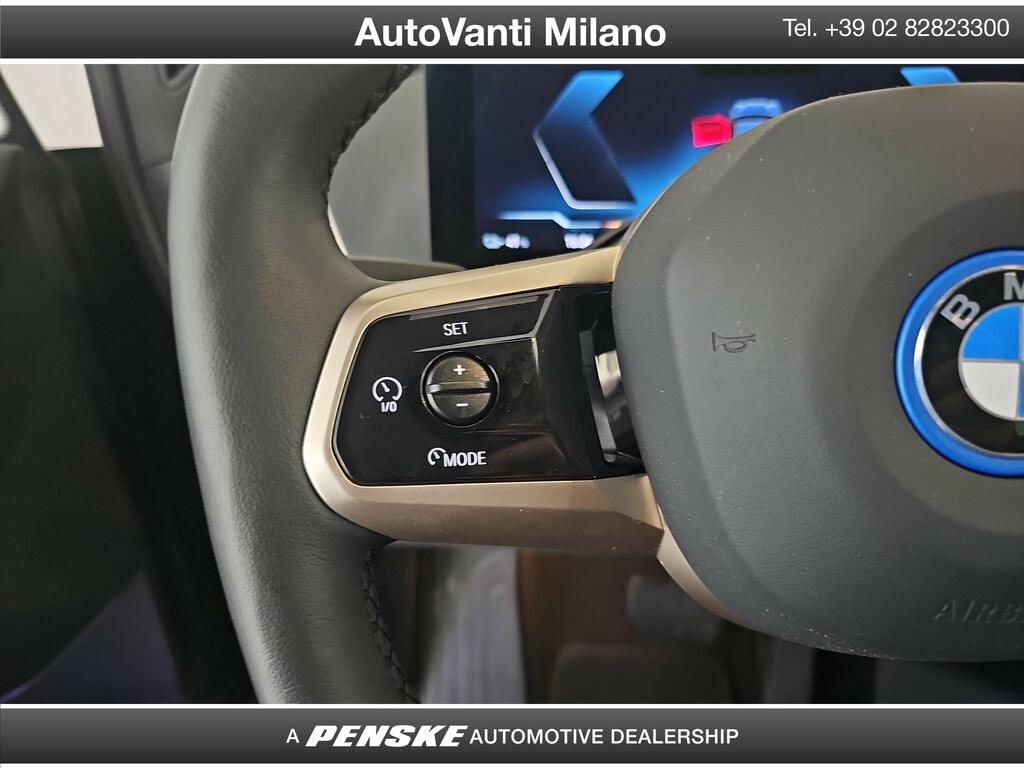 BMW iX xdrive40 pacchetto sportivo