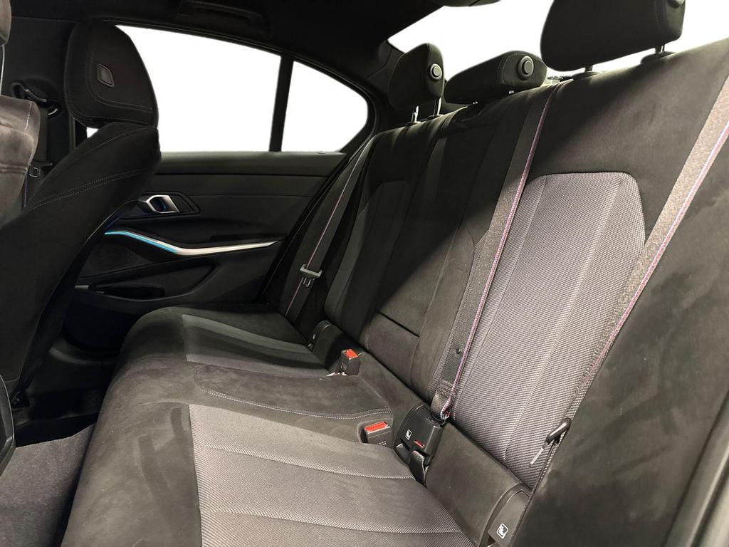 BMW Serie 3 320d mhev 48V xdrive auto