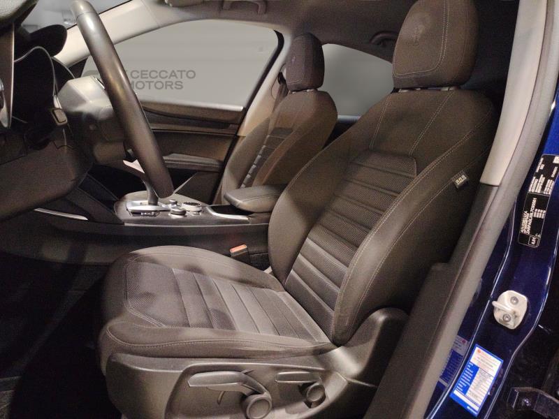 Alfa Romeo Stelvio 2.2 t Business rwd 160cv auto