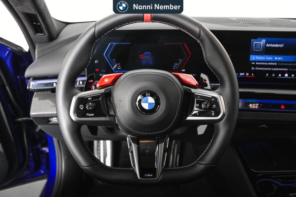 BMW M5 4.4 727cv auto