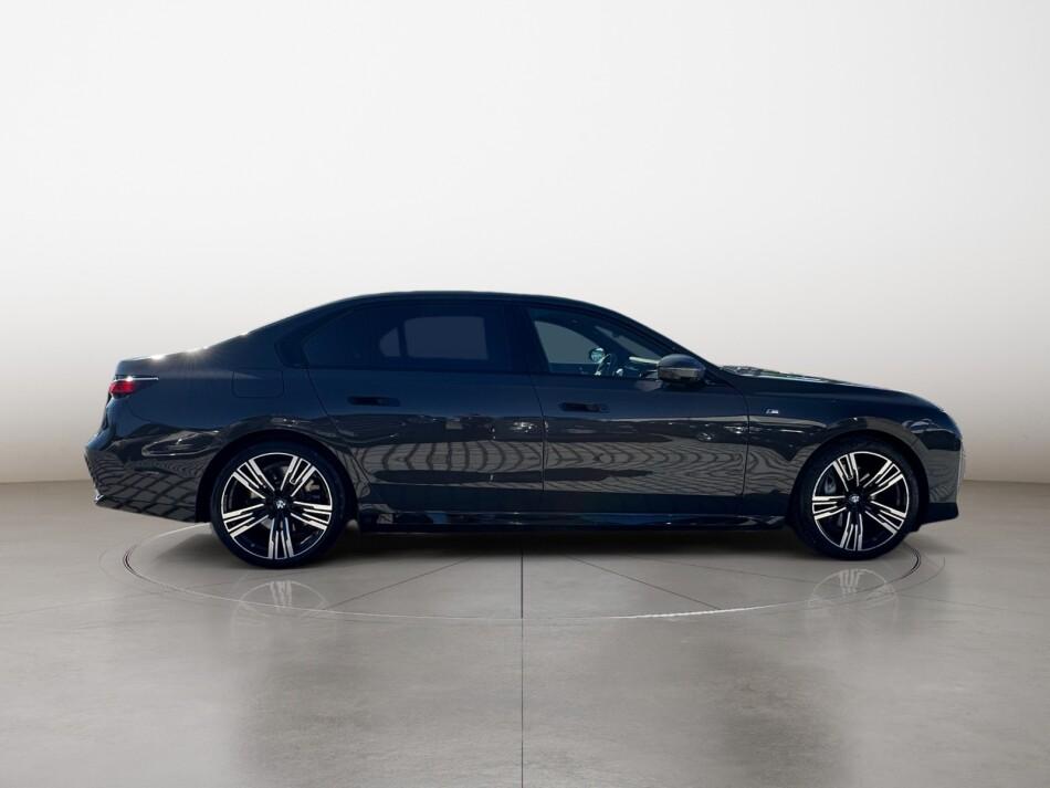 BMW Serie 7 i7 xdrive60 Msport