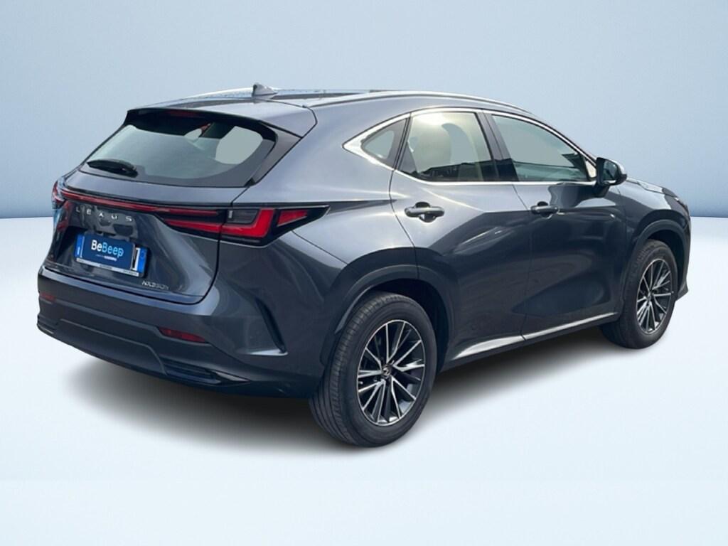 Lexus NX 2.5 hybrid Business 4wd e-cvt