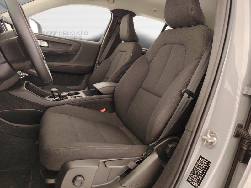 Volvo XC40 2.0 b3 Essential auto
