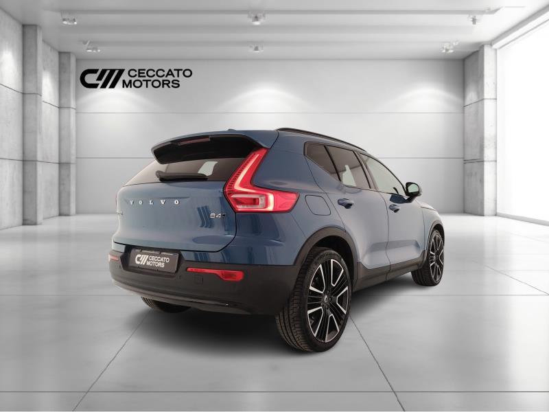Volvo XC40 2.0 b4 Ultimate Dark awd auto