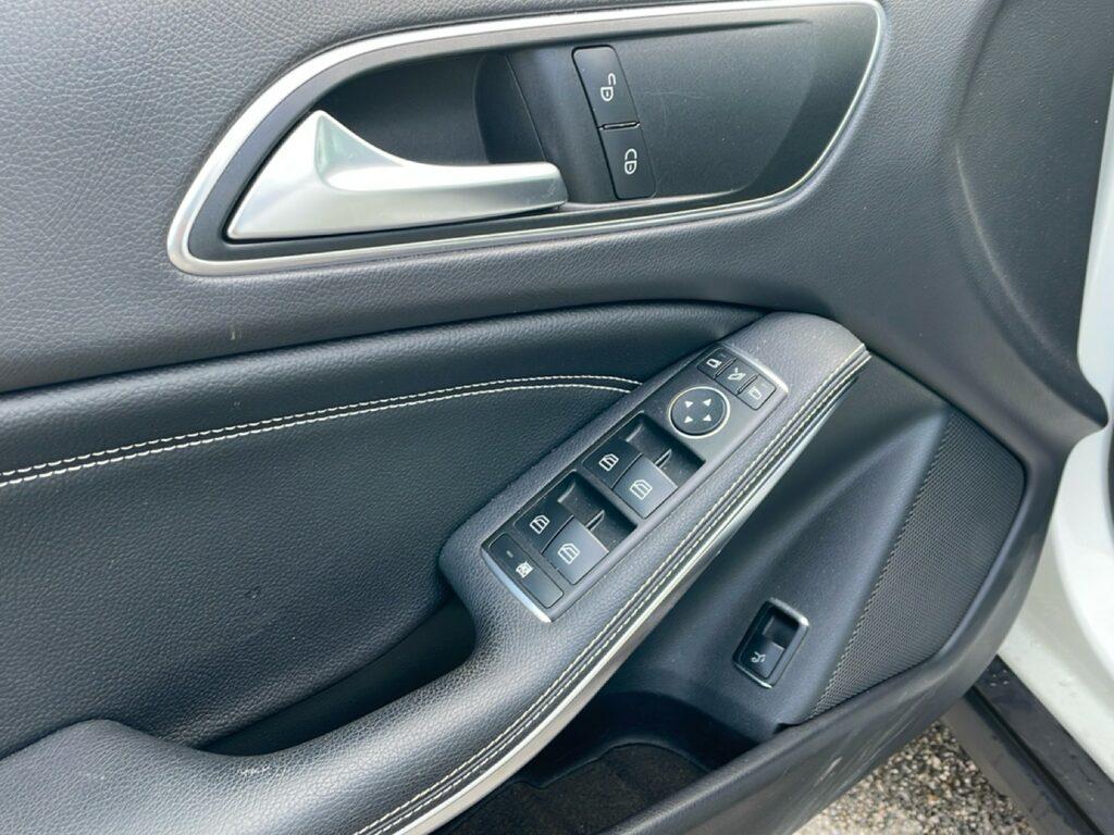 Mercedes GLA 180 d Sport auto