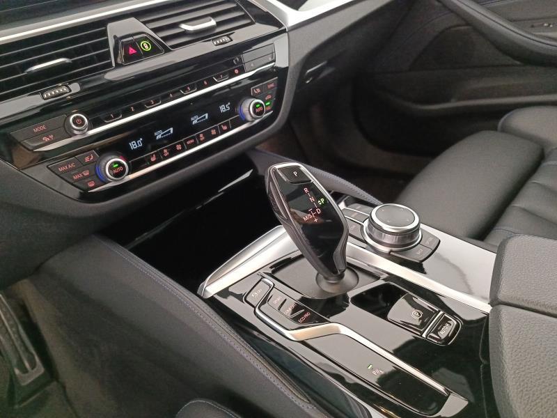 BMW Serie 5 520d Touring mhev 48V xdrive Msport auto