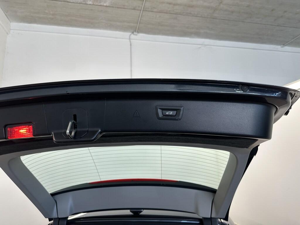 BMW Serie 5 520d Touring xdrive Business 190cv auto