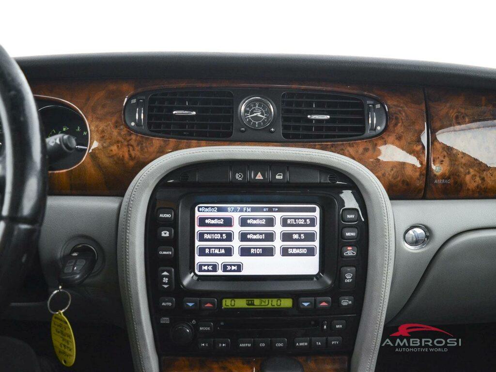 Jaguar XJ 2.7d V6 Executive