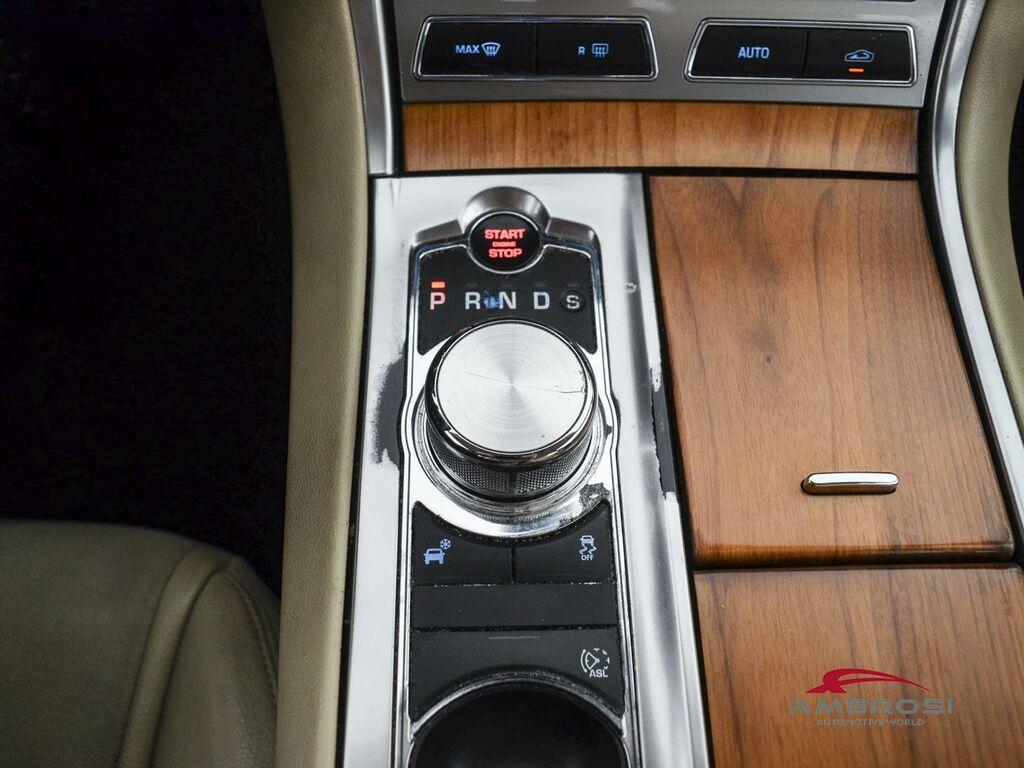 Jaguar XF 2.2d s&s auto