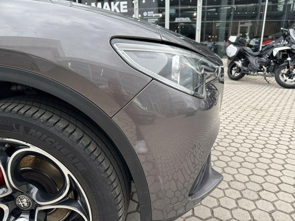 Alfa Romeo Stelvio 2.2 t Sport Tech Q4 190cv auto