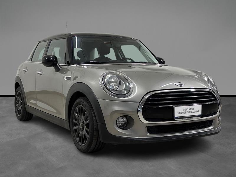 Mini Cooper D 1.5 D Cooper D Boost Auto