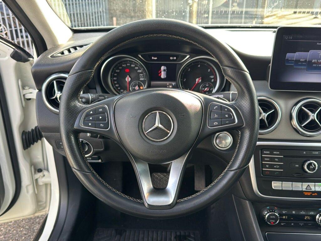 Mercedes GLA 200 d Sport auto