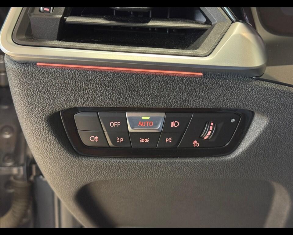 BMW Serie 3 320d Touring mhev 48V xdrive Luxury auto