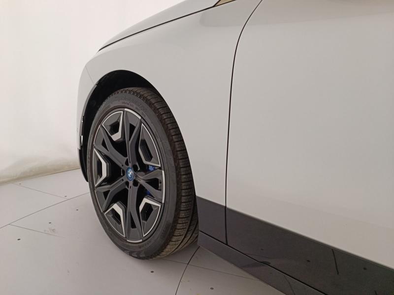 BMW iX xdrive40