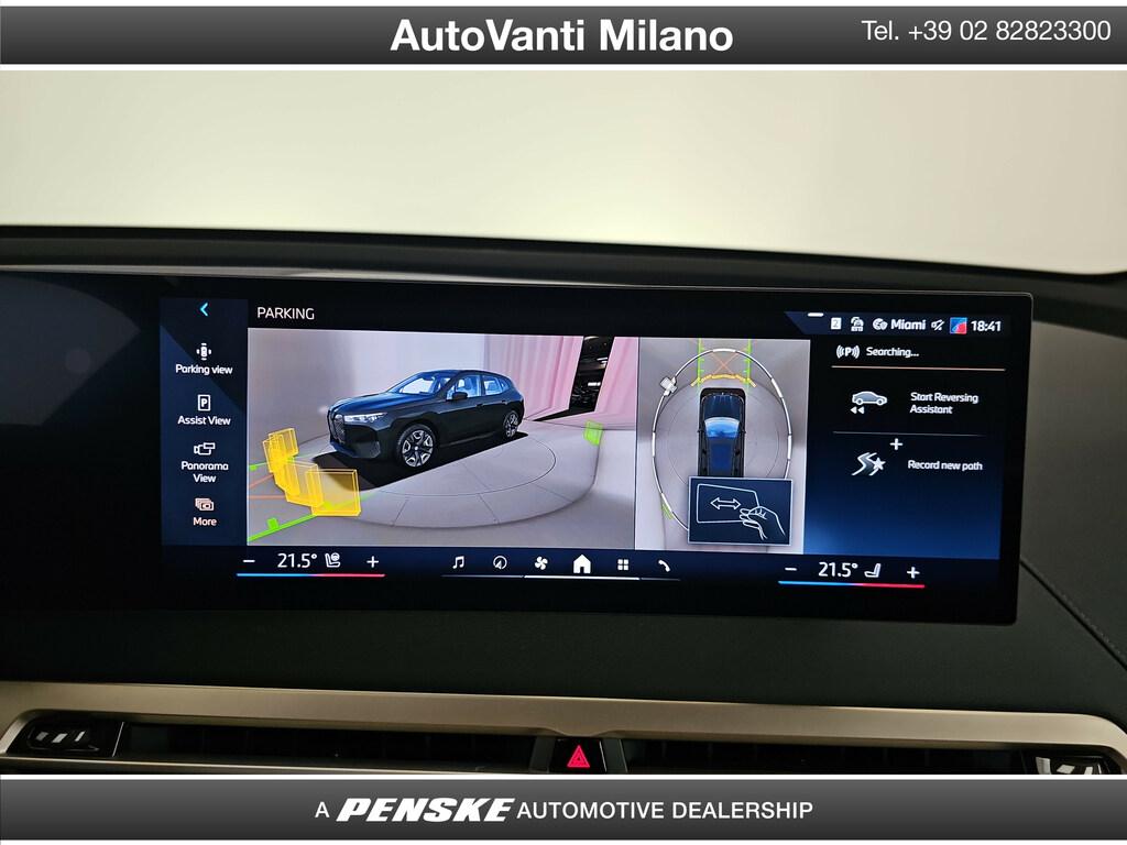 BMW iX xdrive50 pacchetto sportivo
