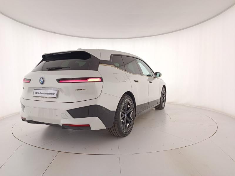 BMW iX xdrive40