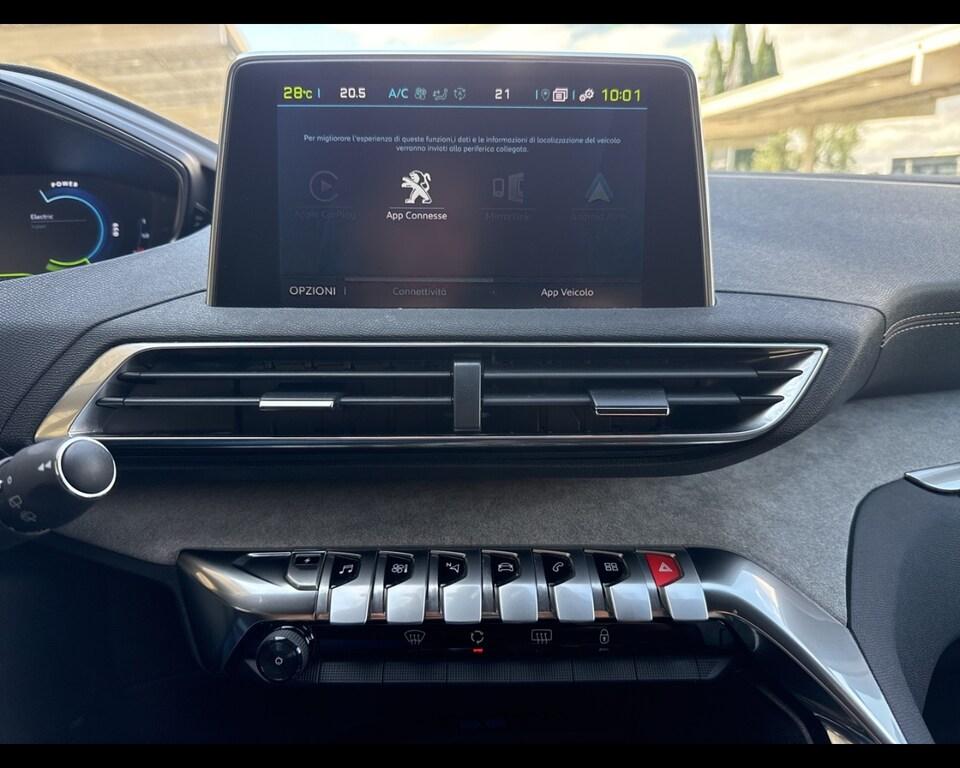 Peugeot 3008 1.6 hybrid4 GT Line 300cv e-eat8