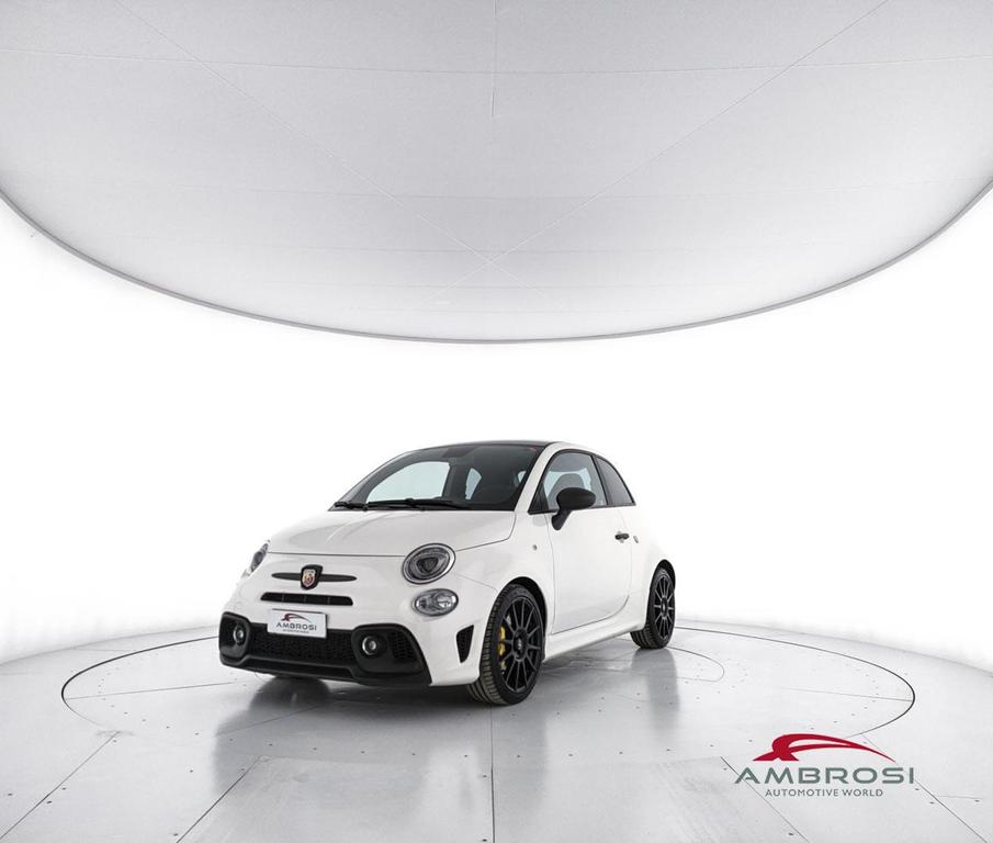 Abarth 695 1.4 t-jet 180cv