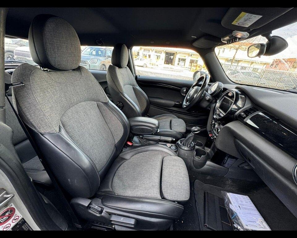 Mini Cooper D 1.5 D Cooper D Hype Auto