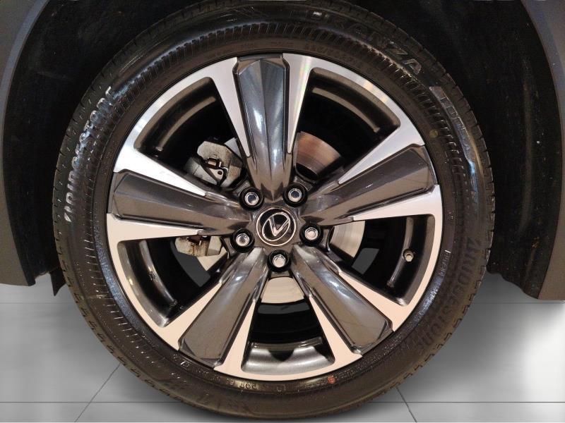 Lexus UX 250h Premium 2wd cvt my20