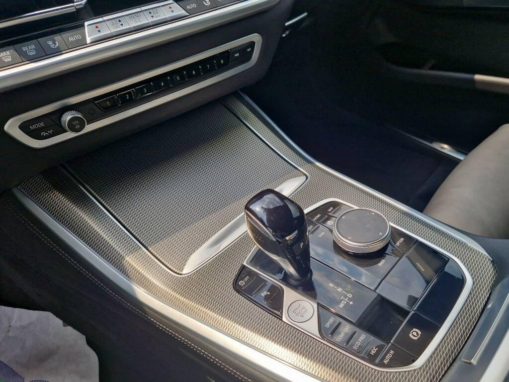 BMW X5 xdrive30d mhev 48V Msport auto