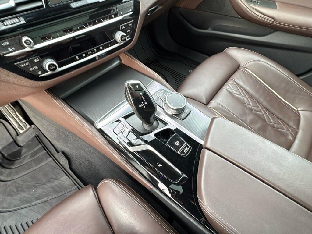 BMW Serie 5 540d Touring mhev 48V xdrive Msport auto